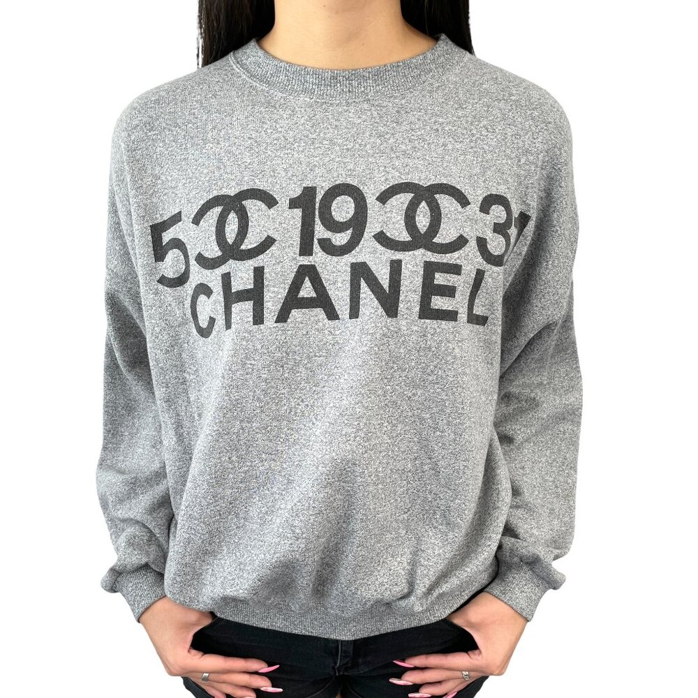 CHANEL Vintage 90s CC Logo Sweatshirt Pullover Long Sleeve Gray Black [105427]